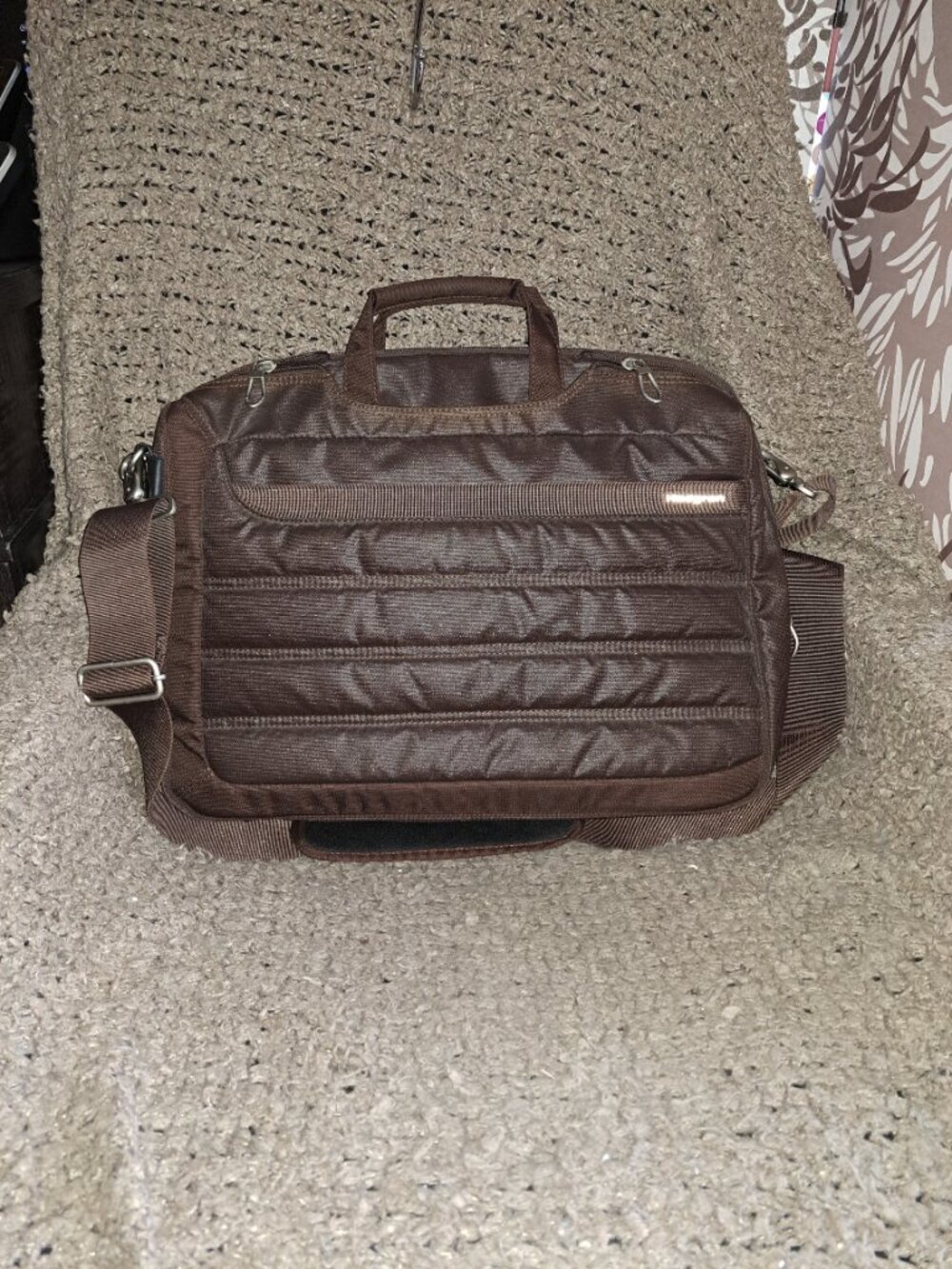 HEDGREN-UTOPIA 14L-Padded Laptop Messenger Travel Bag-Brown-Quilted-Near Mint - Picture 4 of 9